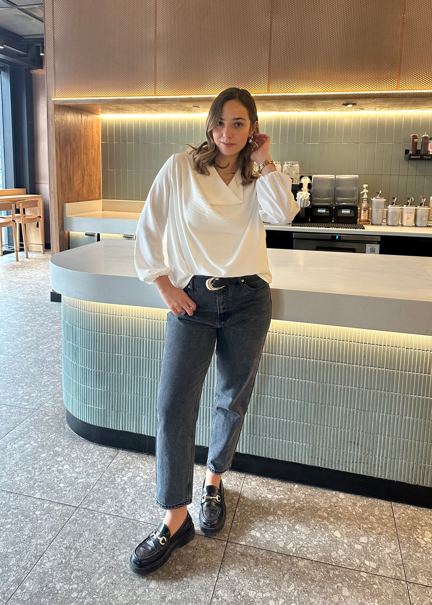 BLUSA BRUNA BLANCA