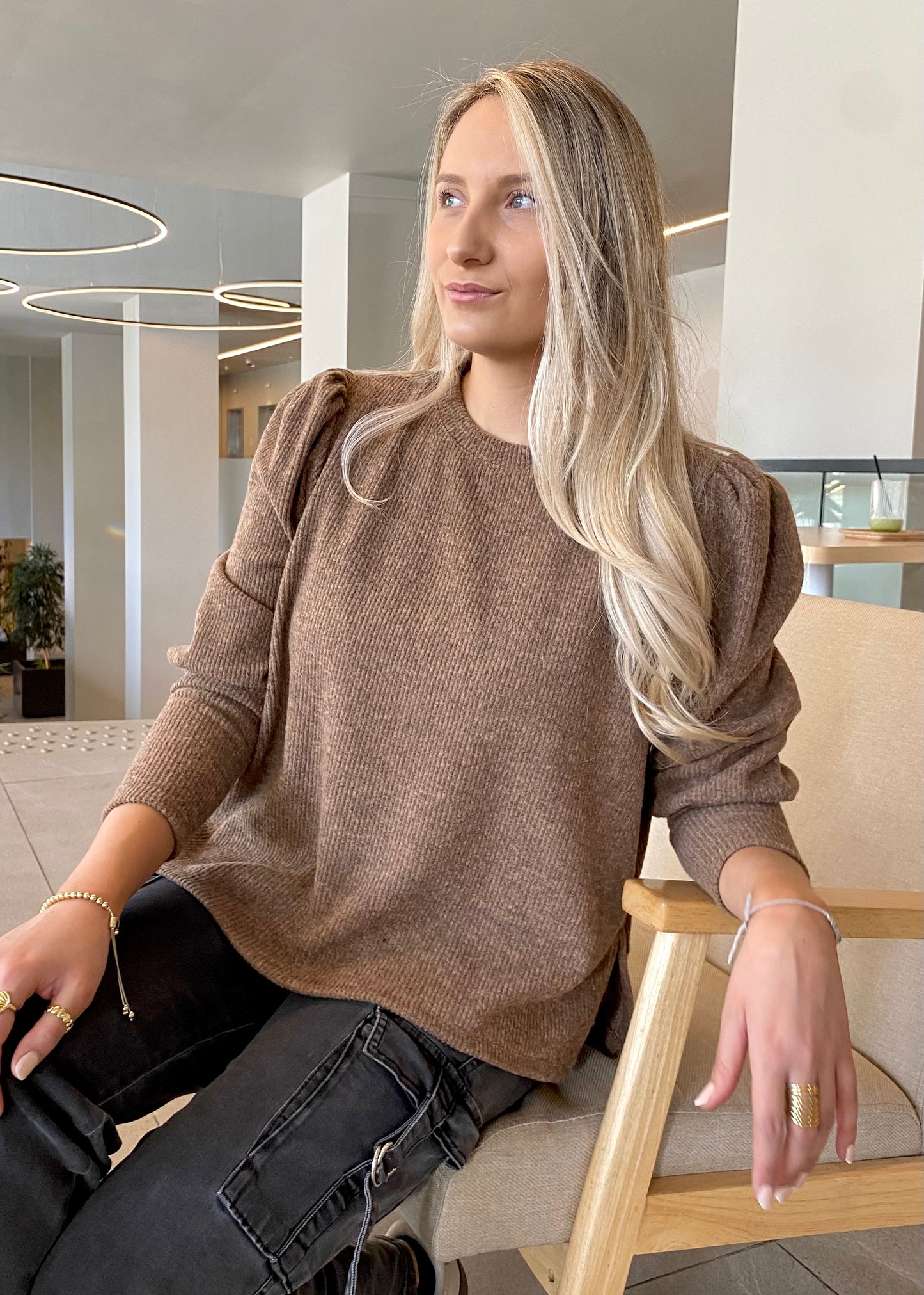 SWEATER POLA CAFÉ