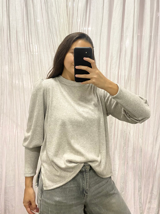 SWEATER POLA GRIS