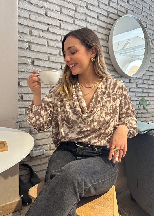 BLUSA BRUNA ESTAMPADA